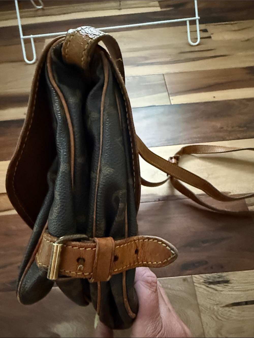 Louis Vuitton Brown Monogram Crossbody Satchel with Tan Strap - Picture 4 of 16